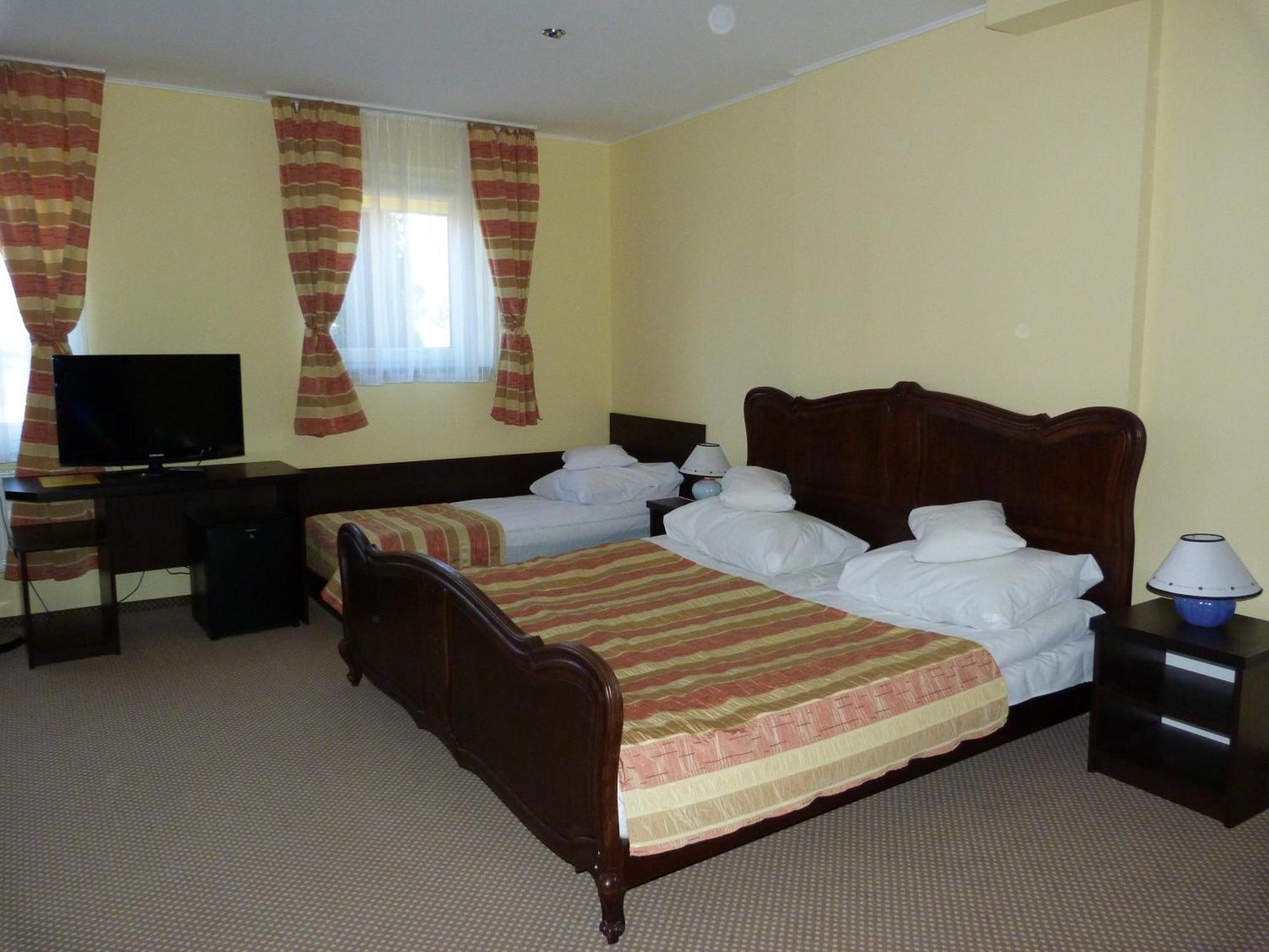 Hotel Kopernik Frombork Bagian luar foto