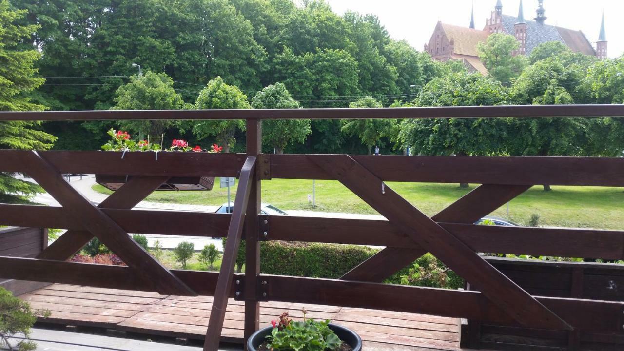 Hotel Kopernik Frombork Bagian luar foto